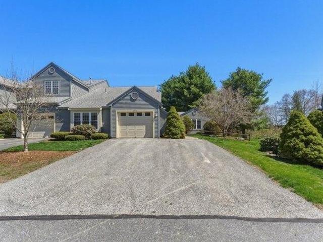 condo with 2 bedroom, Clinton MA ES105400406