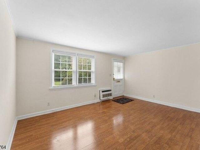 condo with 2 bedroom, Cranford NJ ES105513431