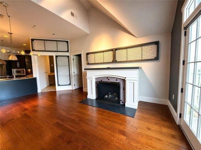 condo with 2 bedroom, Cranston RI ES104831169