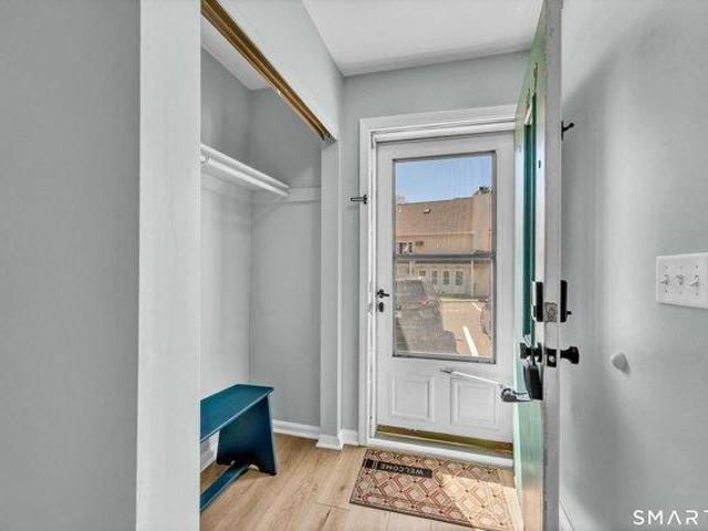 condo with 2 bedroom, Danbury CT ES104757853