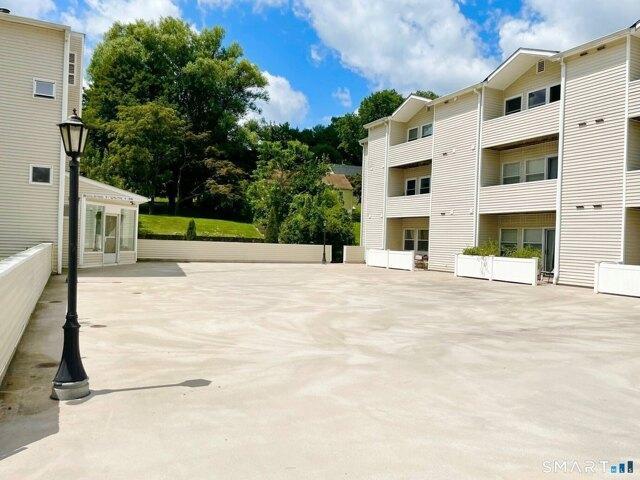 condo with 2 bedroom, Danbury CT ES105414625