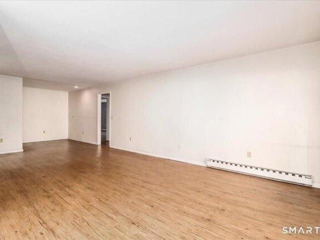 condo with 2 bedroom, Danbury CT ES105557841