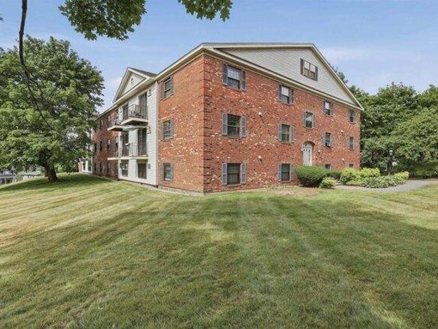condo with 2 bedroom, Derry NH ES104265032