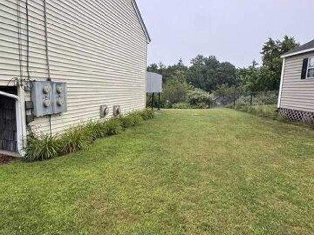 condo with 2 bedroom, Derry NH ES104853490