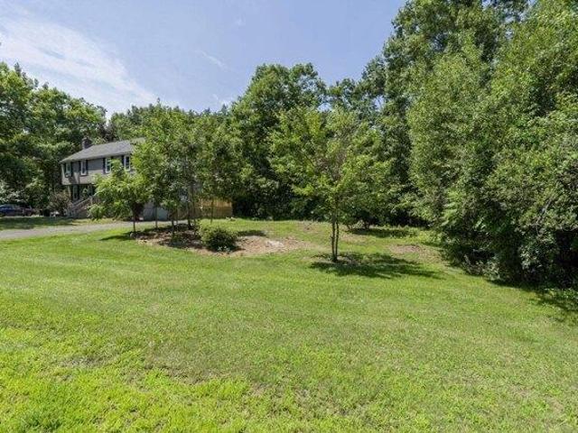 condo with 2 bedroom, Derry NH ES105399855