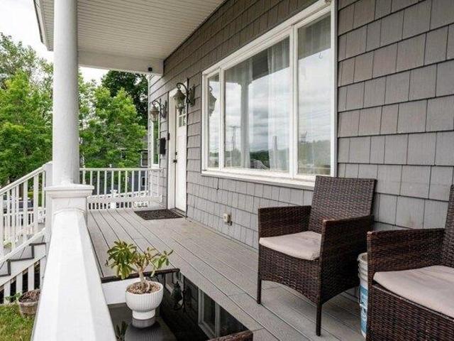 condo with 2 bedroom, Dover NH ES105385529
