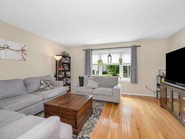 condo with 2 bedroom, Dracut MA DS104297154