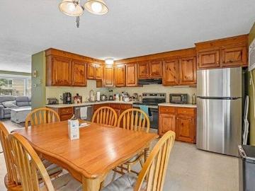 condo with 2 bedroom, East Bridgewater MA DS103444328