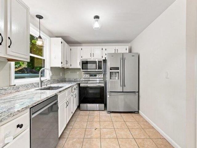 condo with 2 bedroom, East Bridgewater MA ES105537064