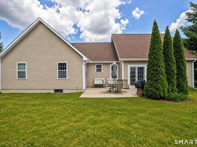 condo with 2 bedroom, East Hartford CT ES105416406
