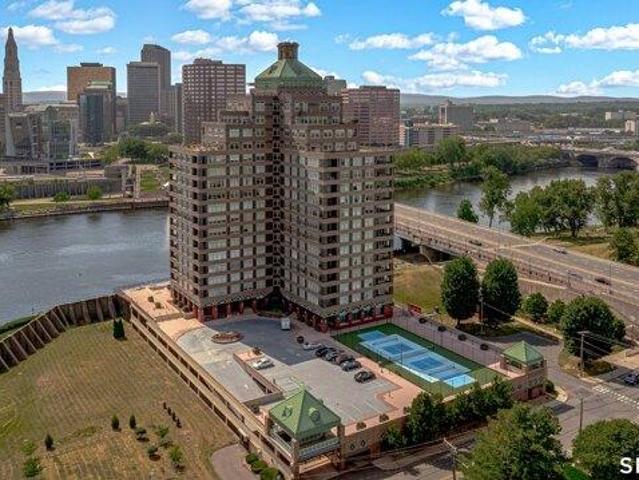 condo with 2 bedroom, East Hartford CT ES105440578