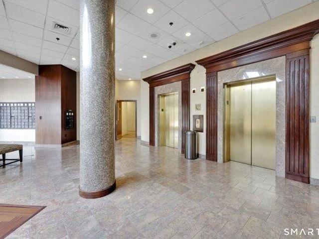 condo with 2 bedroom, East Hartford CT ES105441258
