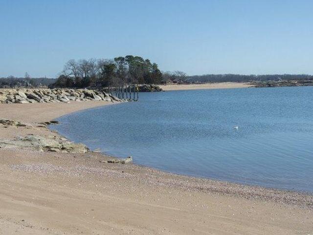 condo with 2 bedroom, East Haven CT ES105441478