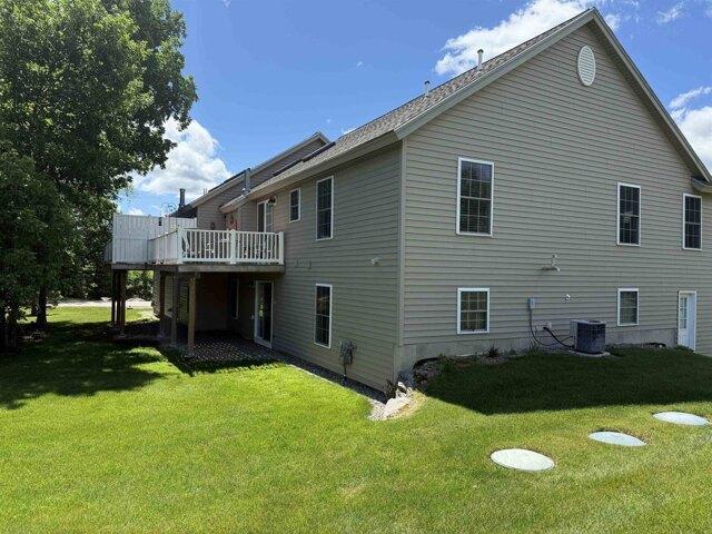 condo with 2 bedroom, East Kingston NH ES104481315