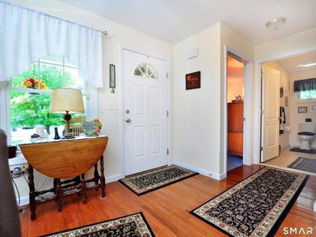 condo with 2 bedroom, East Windsor CT ES105257590