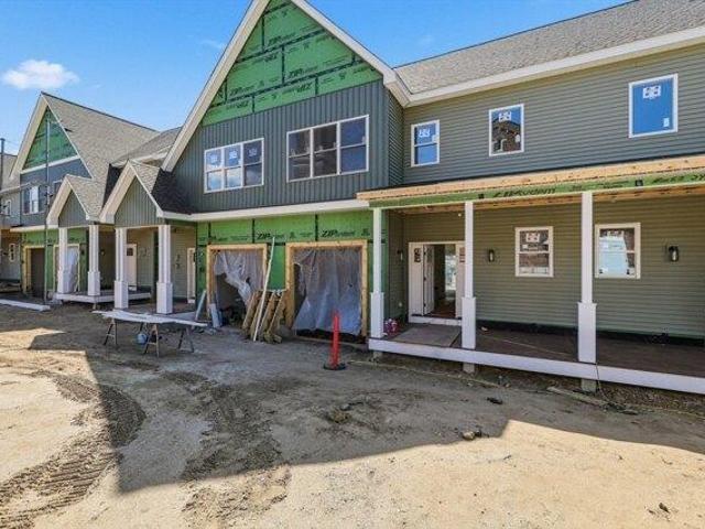 condo with 2 bedroom, Easthampton MA ES104566894