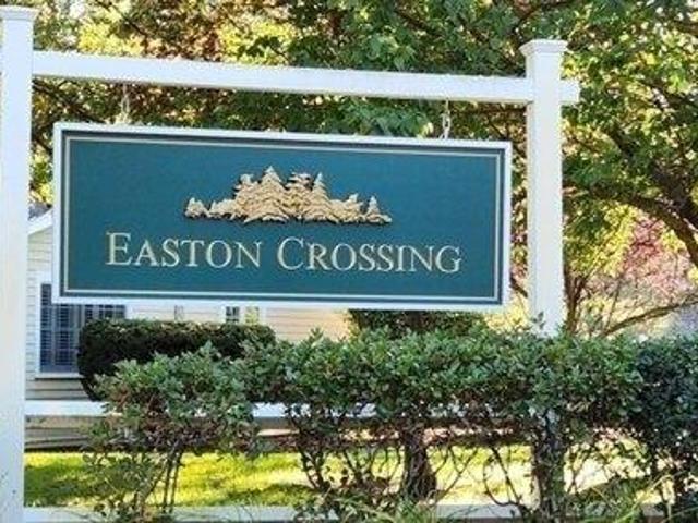 condo with 2 bedroom, Easton MA ES105549077