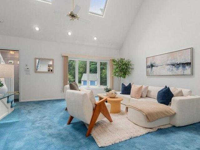 condo with 2 bedroom, Easton MA ES105609941