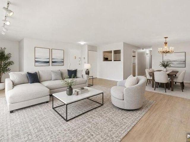 condo with 2 bedroom, Edgewater NJ ES105498287