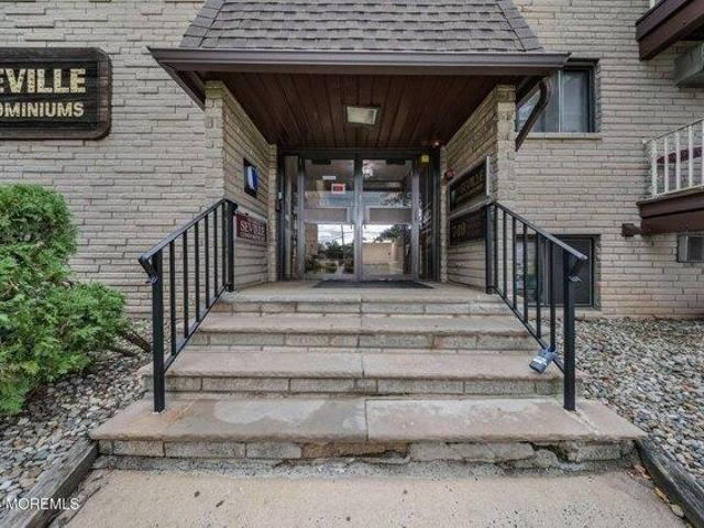 condo with 2 bedroom, Elizabeth NJ ES105681336