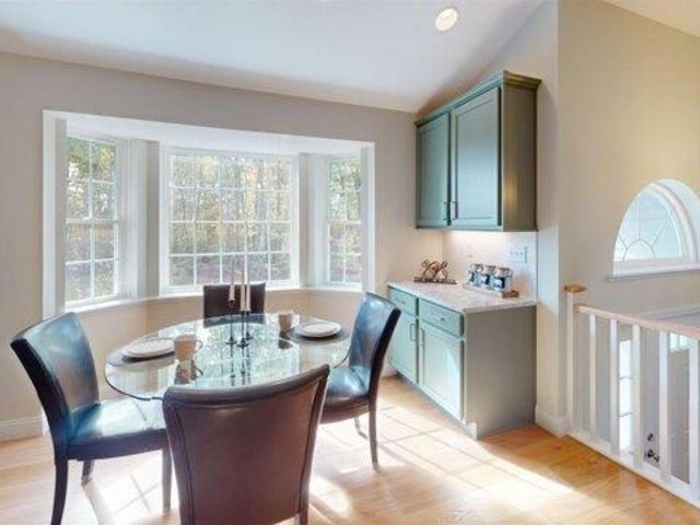 condo with 2 bedroom, Epping NH ES104330900