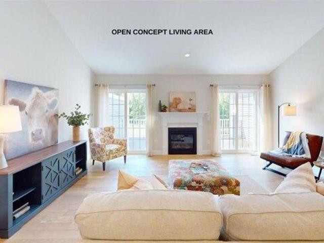 condo with 2 bedroom, Epping NH ES104333156