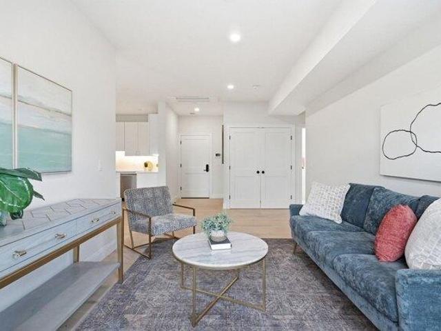 condo with 2 bedroom, Everett MA ES105515002