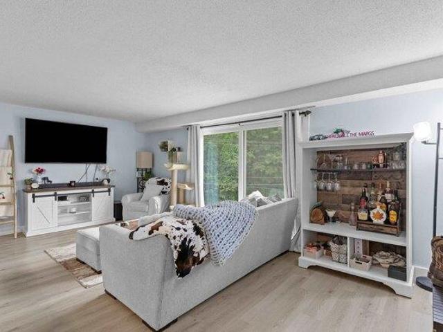 condo with 2 bedroom, Exeter NH ES104869619