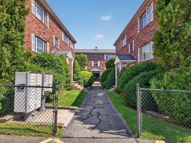 condo with 2 bedroom, Fall River MA ES105513978