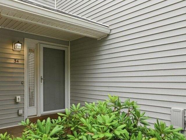 condo with 2 bedroom, Fitchburg MA ES104406997