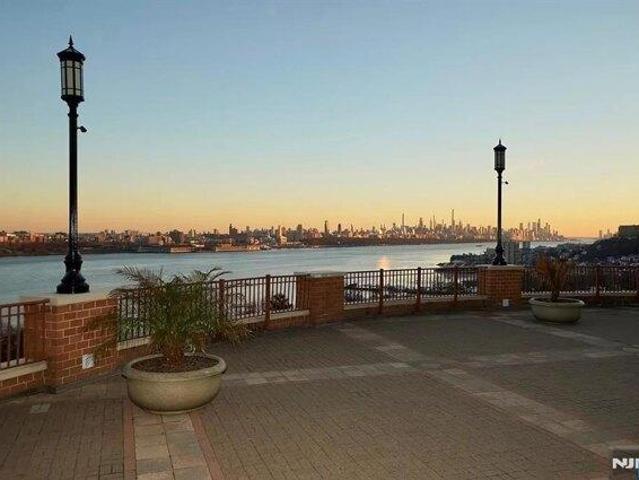 condo with 2 bedroom, Fort Lee NJ ES105559586