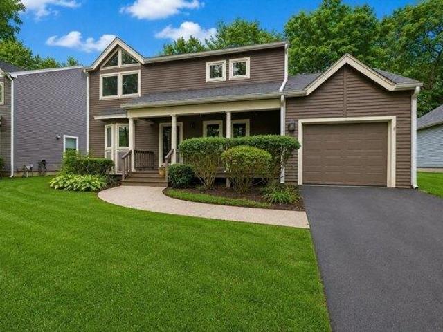 condo with 2 bedroom, Foxboro MA ES105661577