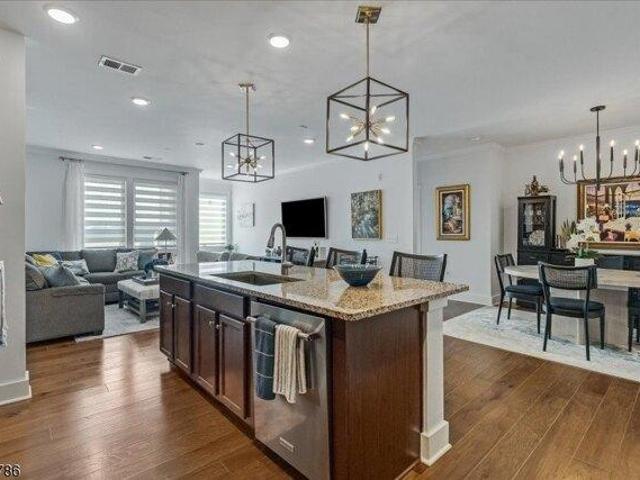 condo with 2 bedroom, Florham Park NJ ES105318986