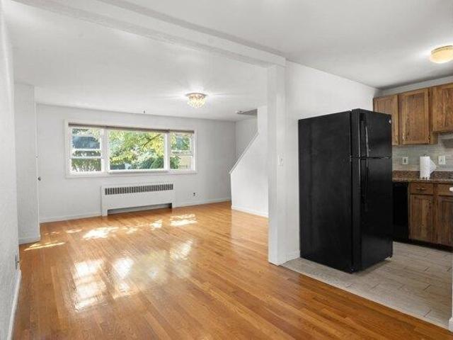 condo with 2 bedroom, Framingham MA ES105427340