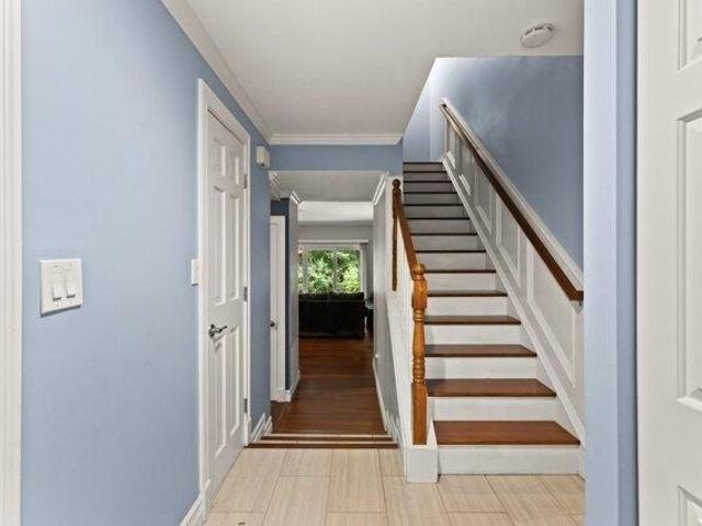 condo with 2 bedroom, Franklin MA ES105575838