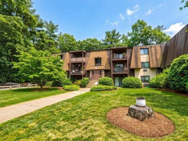 condo with 2 bedroom, Franklin MA ES105576997