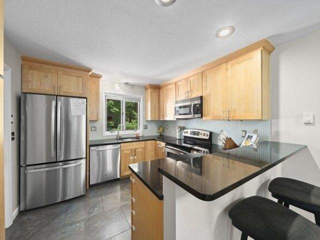 condo with 2 bedroom, Franklin MA ES105633135