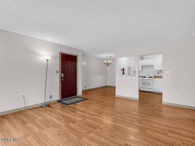 condo with 2 bedroom, Franklin NJ ES105291453