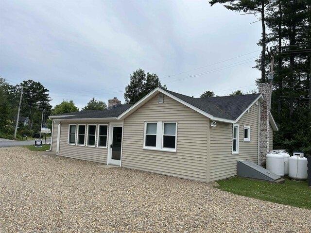 condo with 2 bedroom, Gilford NH ES105535938