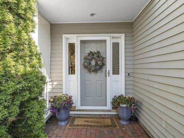 condo with 2 bedroom, Gloucester MA ES104043604