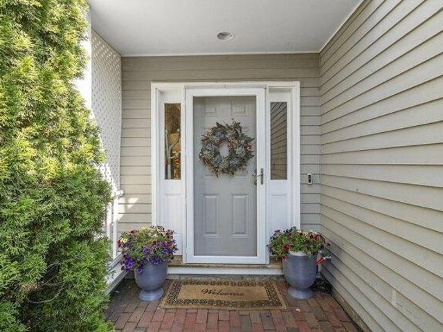 condo with 2 bedroom, Gloucester MA ES105443444