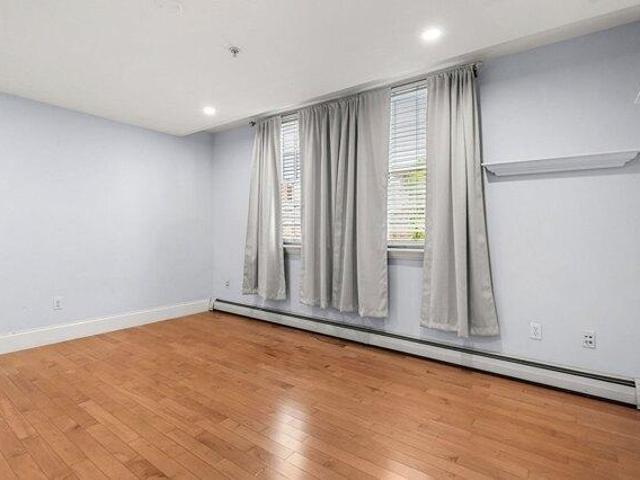 condo with 2 bedroom, Gloucester MA ES105495804