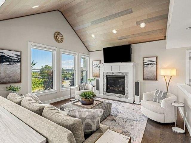 condo with 2 bedroom, Gloucester MA ES105586323