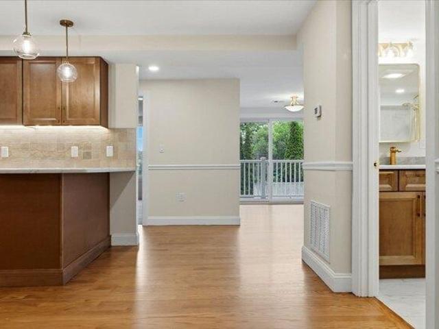 condo with 2 bedroom, Gloucester MA ES105629212