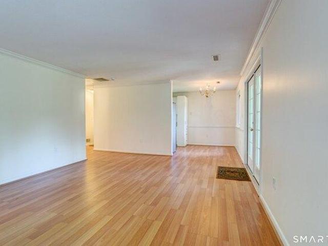 condo with 2 bedroom, Glastonbury CT ES105286991
