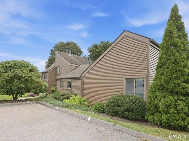 condo with 2 bedroom, Glastonbury CT ES105428313