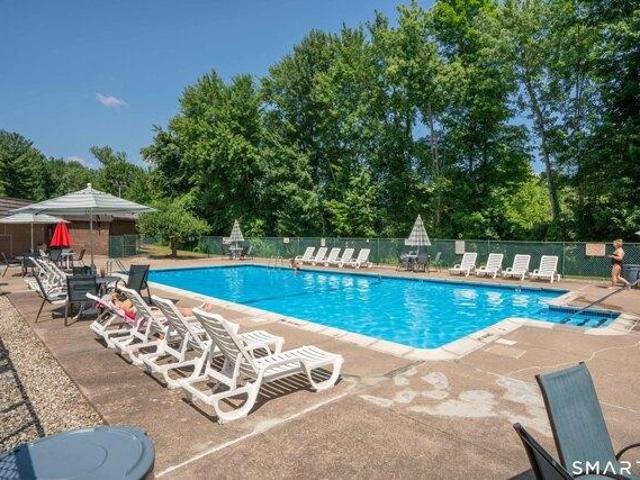 condo with 2 bedroom, Glastonbury CT ES105562551