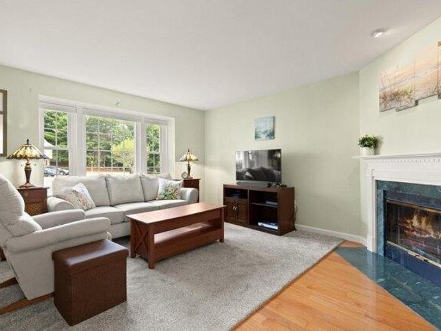 condo with 2 bedroom, Groton MA ES105426339