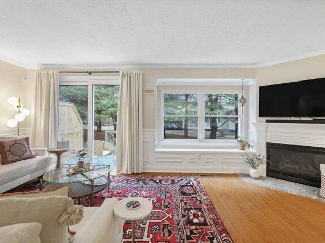 condo with 2 bedroom, Grafton MA ES104297454