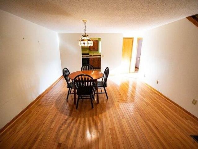 condo with 2 bedroom, Greenfield MA ES105532732